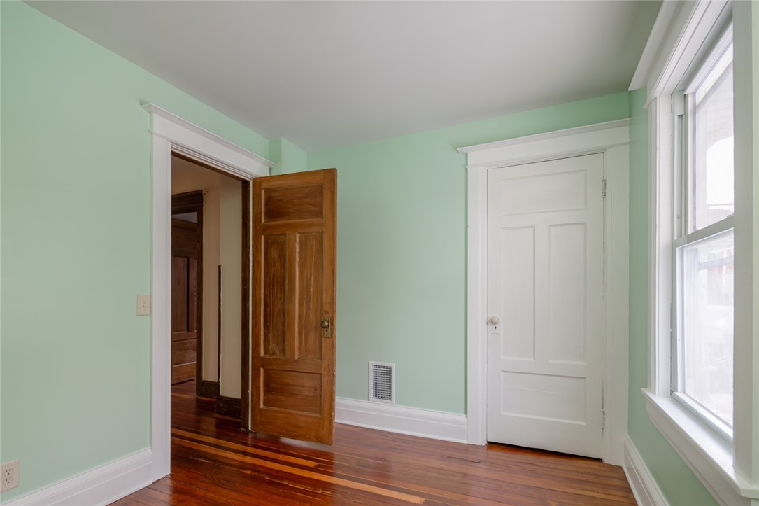 57 Lansdale Street Rochester, NY 14620 - Photo 30 of 35