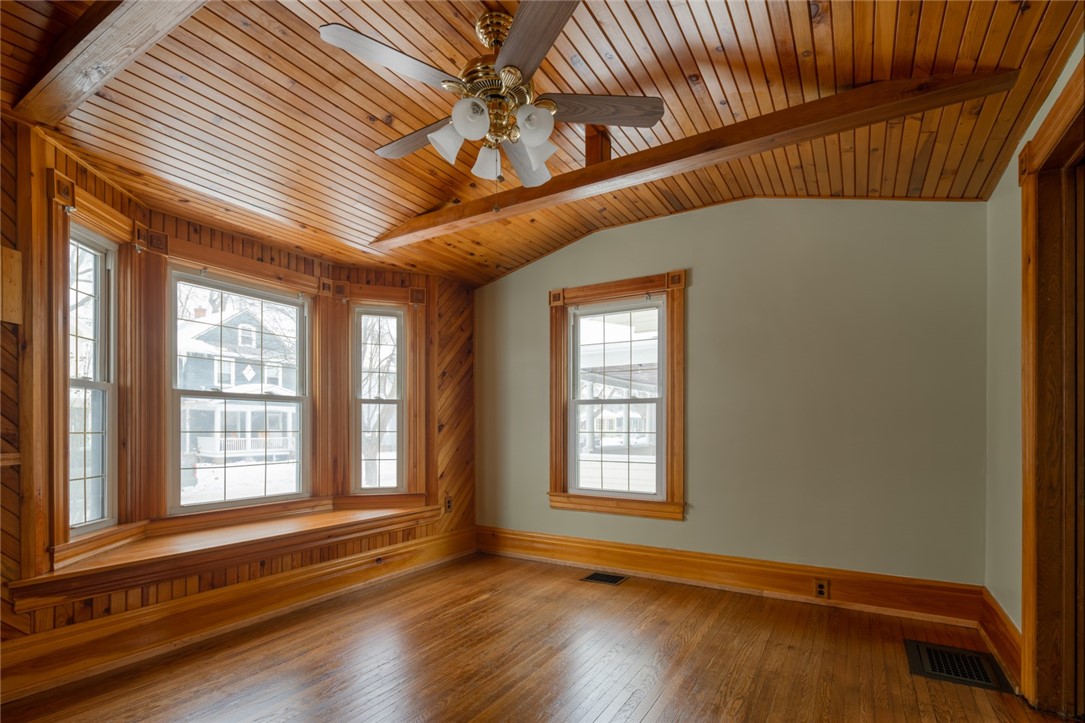 57 Lansdale Street Rochester, NY 14620 - Photo 4 of 35