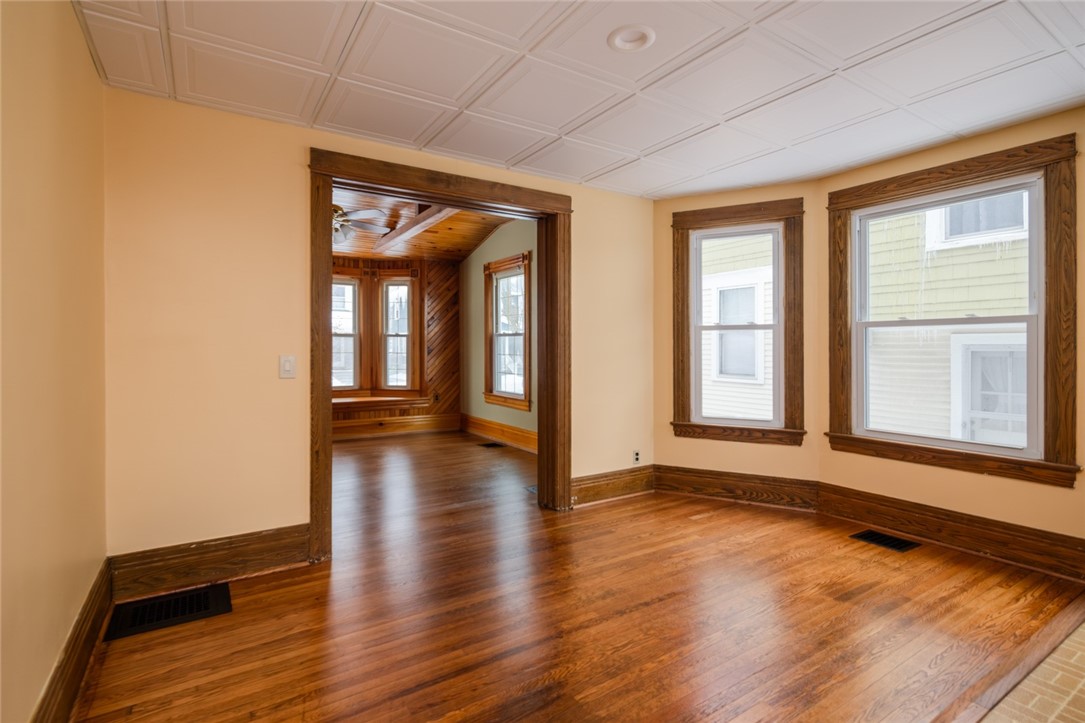 57 Lansdale Street Rochester, NY 14620 - Photo 7 of 35