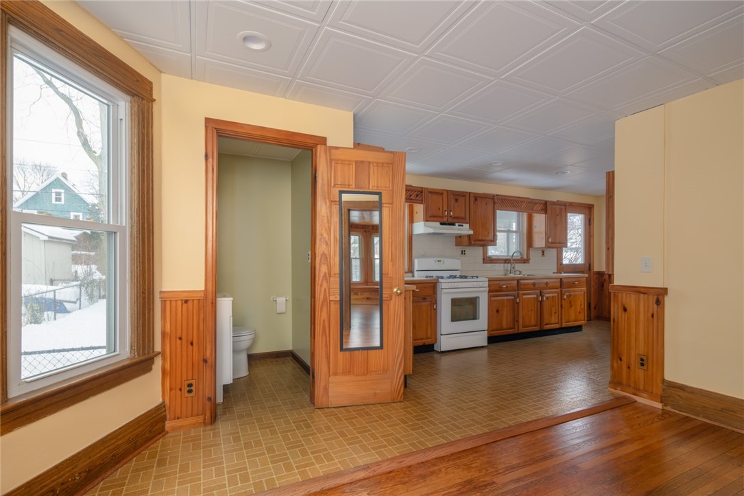 57 Lansdale Street Rochester, NY 14620 - Photo 9 of 35