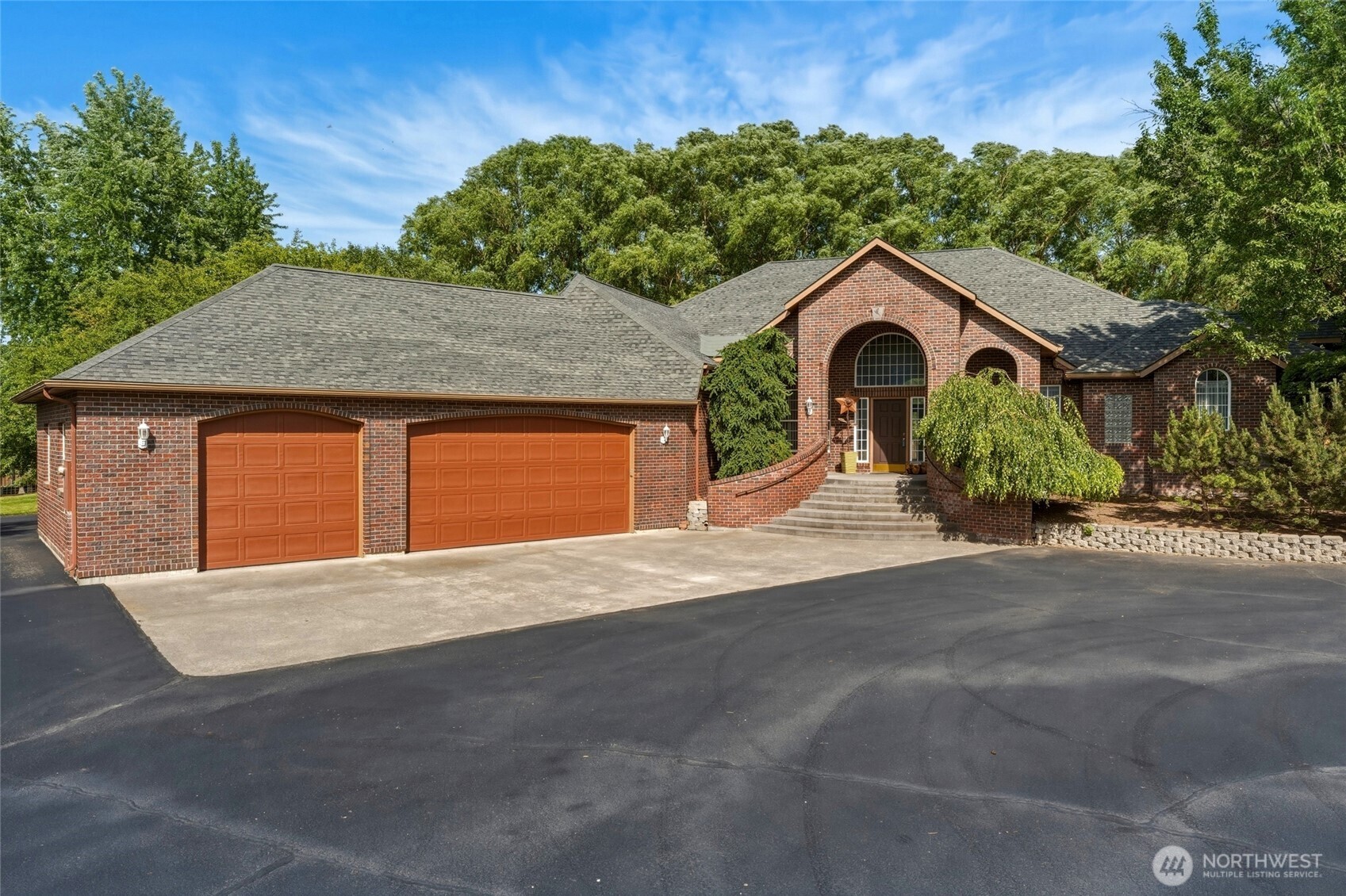 1629 Wheatcrest Road Walla Walla, WA 99362 - Photo 2 of 40