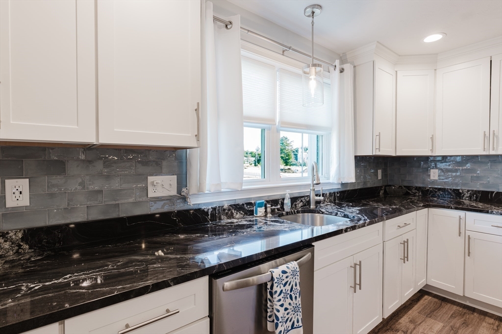 36 Sarahbeth Lane, Unit 44 Rochester, MA 02770 - Photo 19 of 42 Gallery Image 19