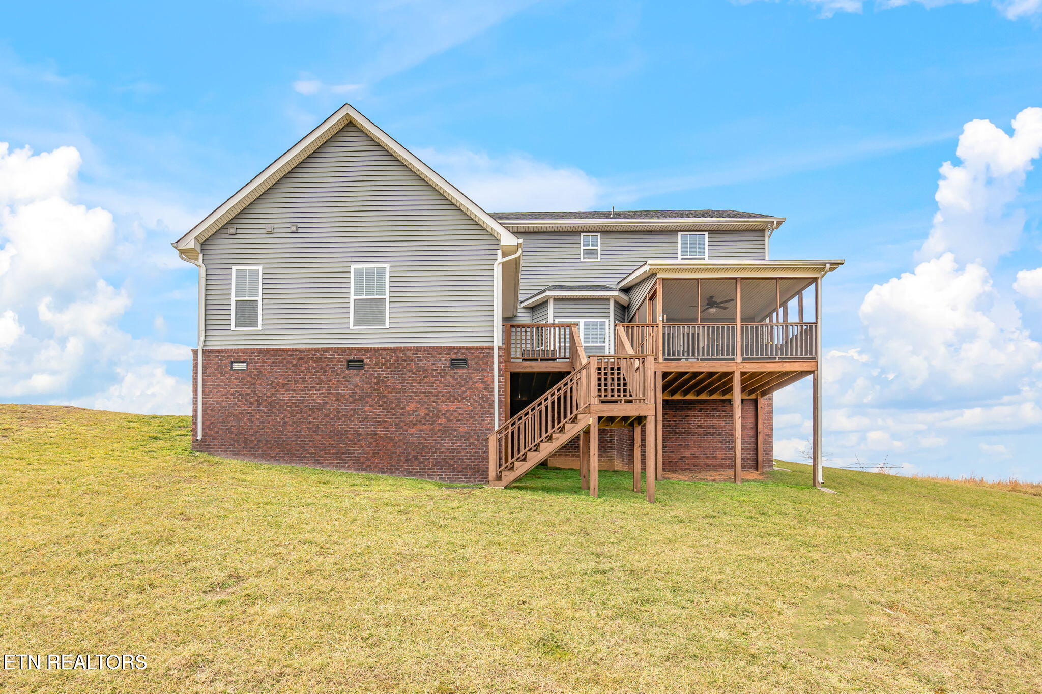 108 Hollyberry Road Oak Ridge, TN 37830 - Photo 45 of 60 Large Backyard
