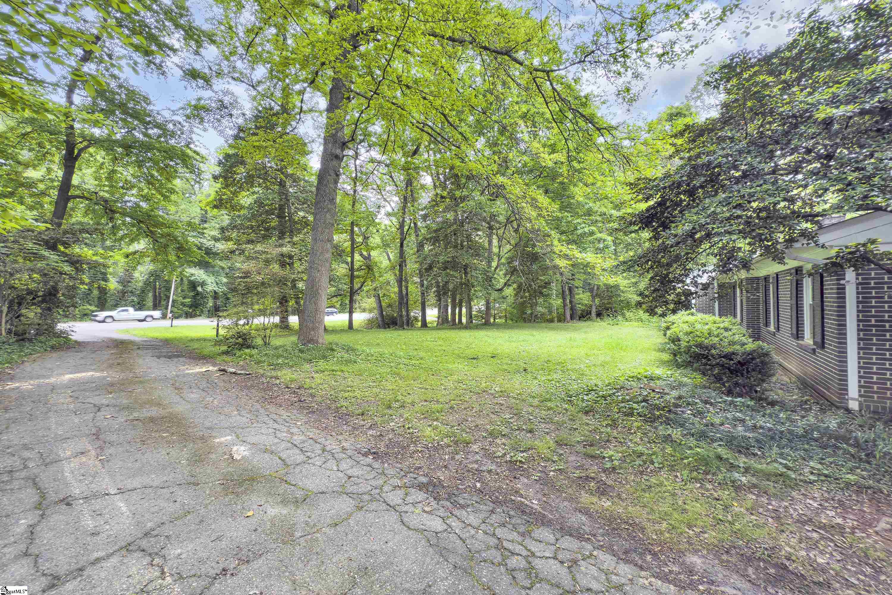 1304 Northeast Main Street Simpsonville, SC 29681 - Photo 16 of 24