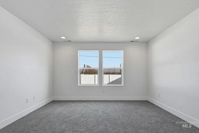 $375,000 | 326 North 12th Street, Parma, ID 83660