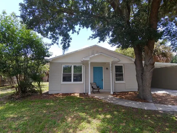 $1,750 | 2691 Northland Road, Mount Dora, FL 32757