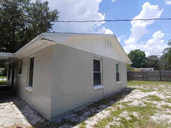 $1,750 | 2691 Northland Road, Mount Dora, FL 32757
