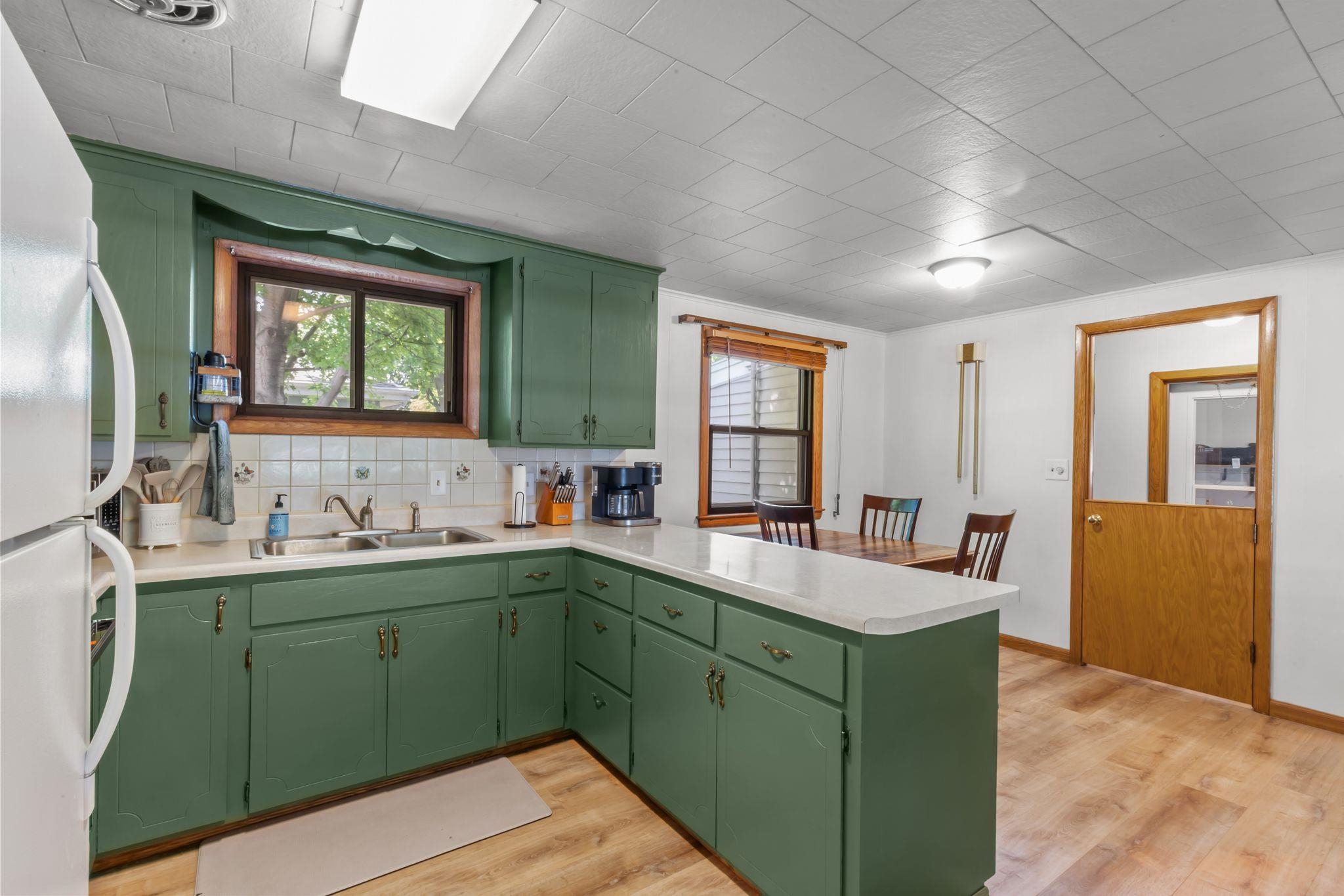 288 Forkin Street Menasha, WI 54952 - Photo 13 of 43
