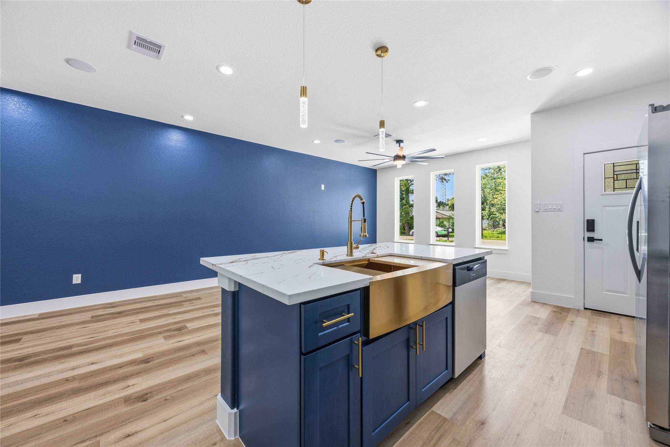 8531 Rinn Street, Unit A Houston, TX 77078 - Photo 8 of 30