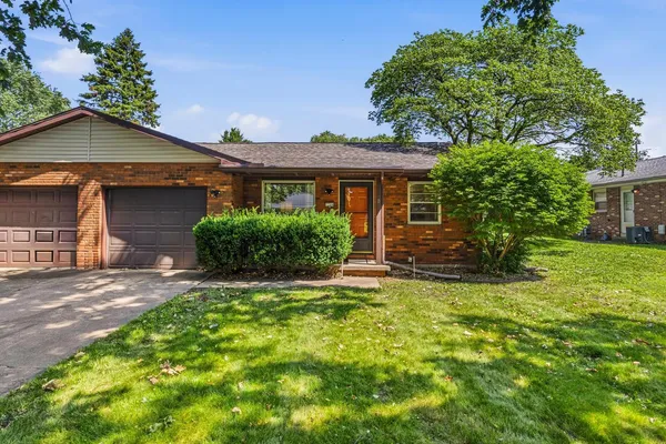 $130,000 | 1204 Mitchem Drive, Unit B, Urbana, IL 61801