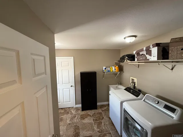 $470,000 | 280 Juniper Street, Buffalo, WY 82834