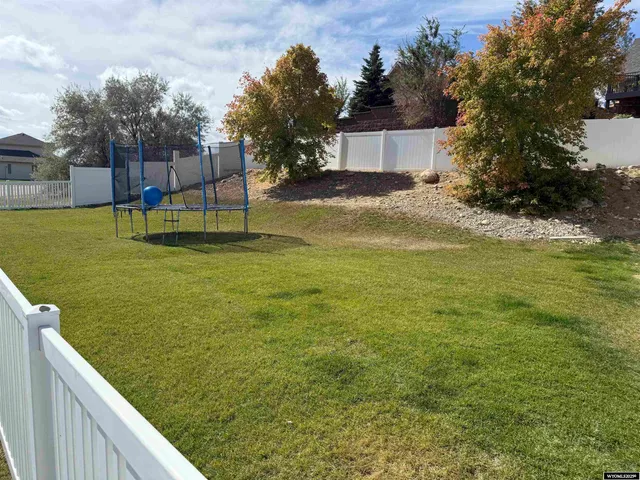 $470,000 | 280 Juniper Street, Buffalo, WY 82834