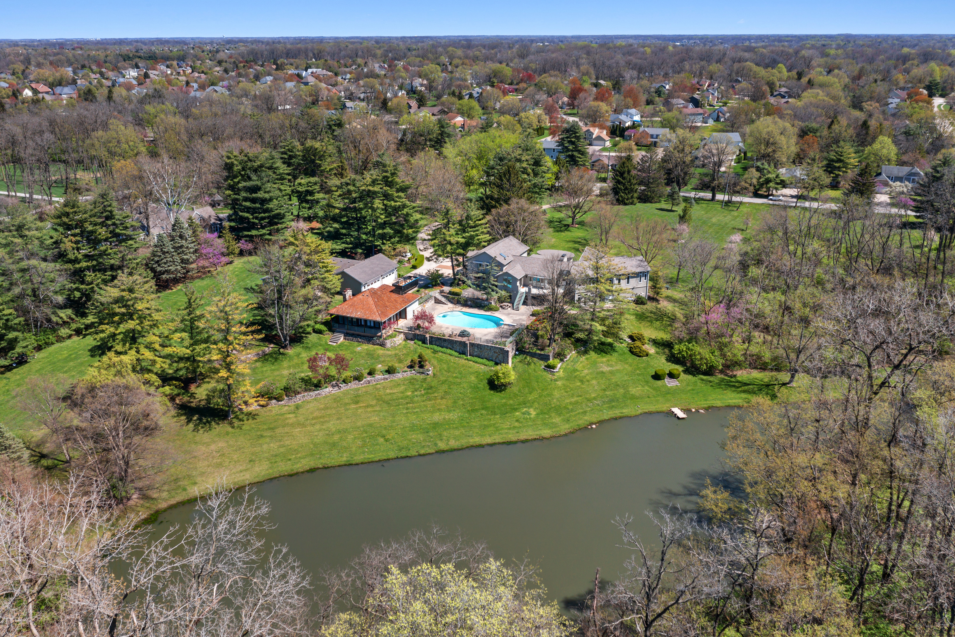 8972 Mud Creek Road Indianapolis, IN 46256 - Photo 2 of 96
