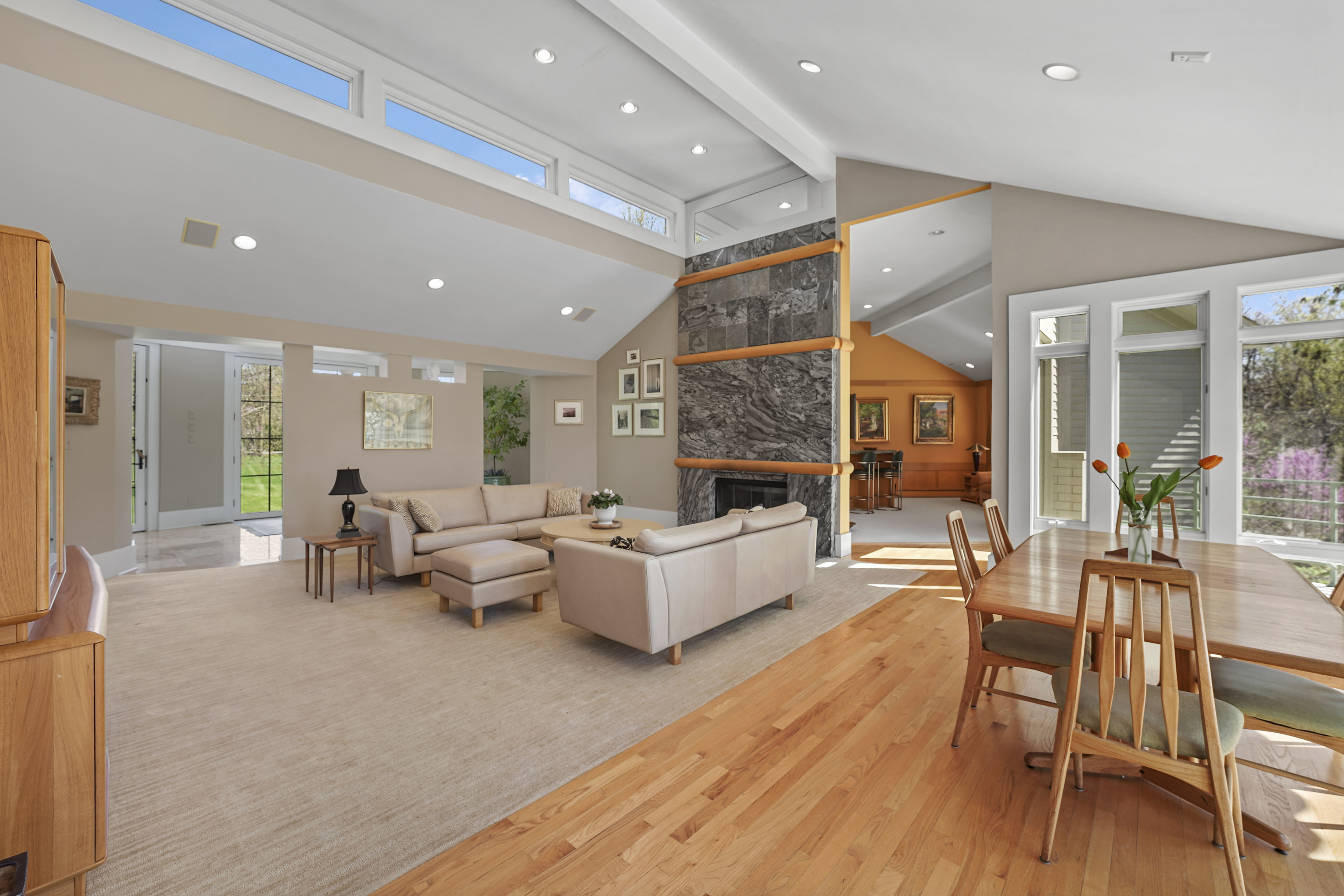 8972 Mud Creek Road Indianapolis, IN 46256 - Photo 4 of 96