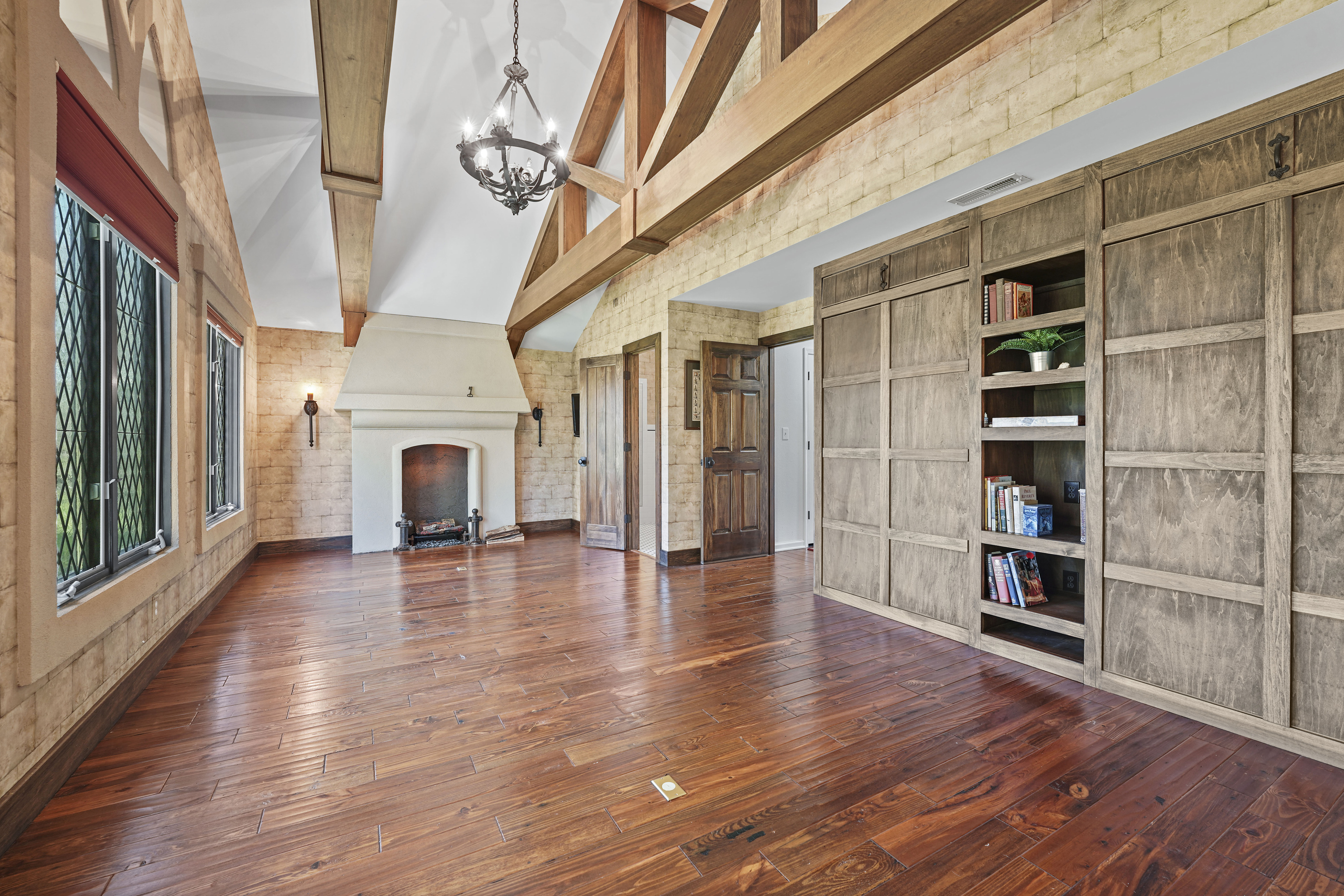 8972 Mud Creek Road Indianapolis, IN 46256 - Photo 7 of 96