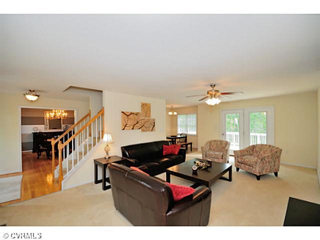 11831 Rimswell Place Midlothian, VA 23112 - Photo 11 of 24 Den/Family/Great Room