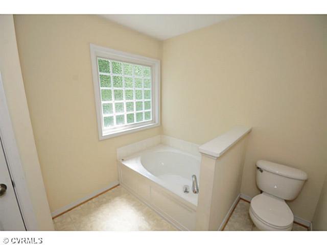 11831 Rimswell Place Midlothian, VA 23112 - Photo 19 of 24 Master Bath