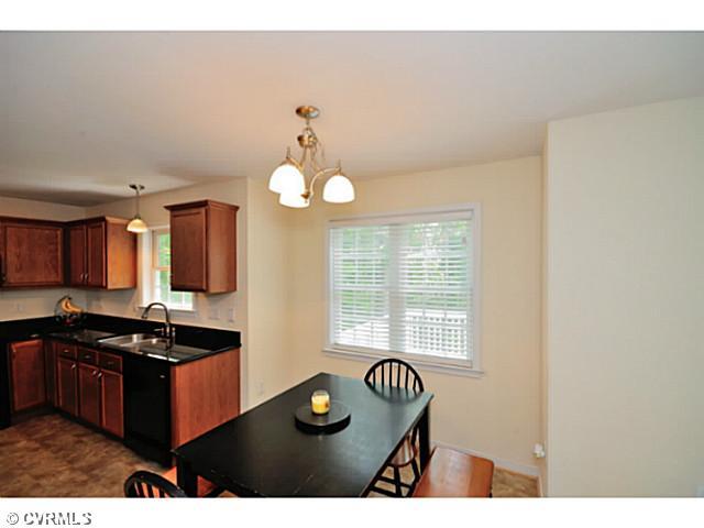 11831 Rimswell Place Midlothian, VA 23112 - Photo 8 of 24 Kitchen