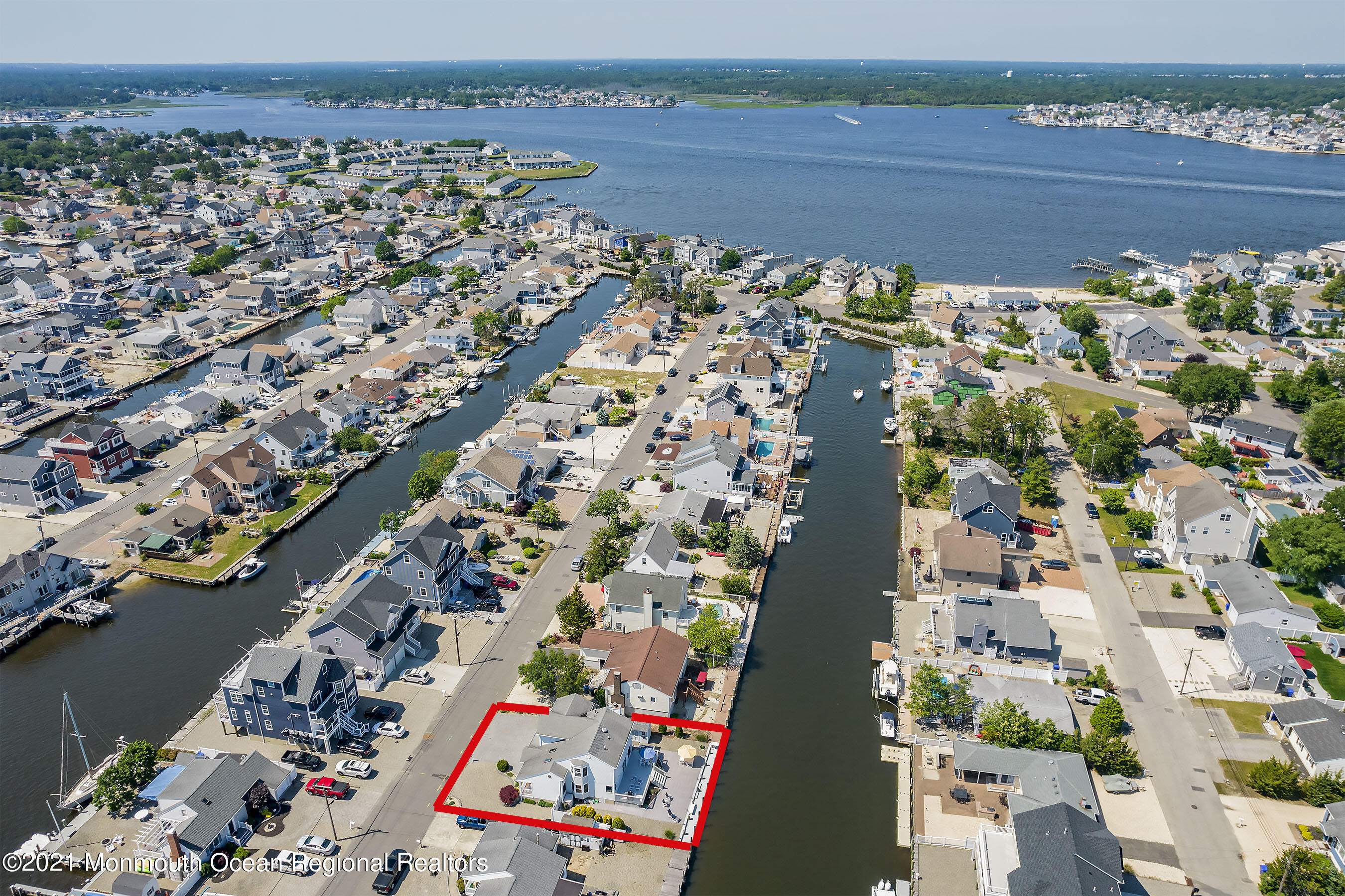 19 Channel Road Toms River, NJ 08753 - Photo 4 of 62 Side Aerial 1 outline