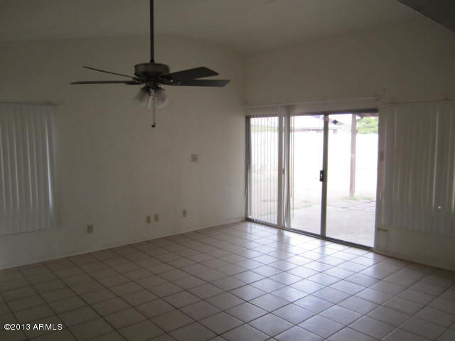 5252 West Hearn Road Glendale, AZ 85306 - Photo 5 of 16 IMG_1816