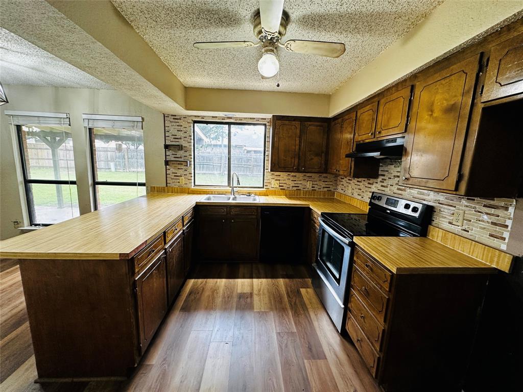 6741 Ridgetop Road North Richland Hills, TX 76182 - Photo 15 of 40