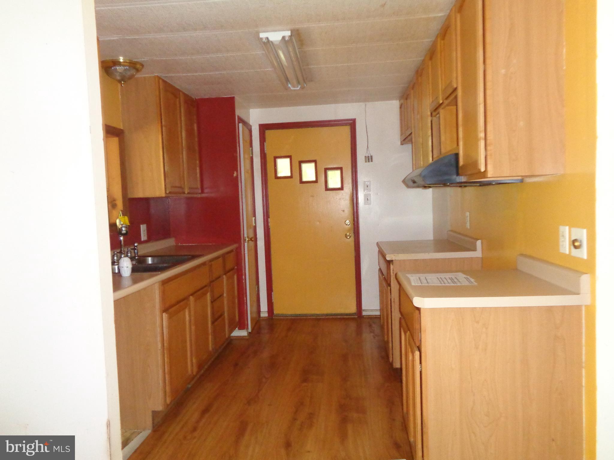 19320 Croom Road Aquasco, MD 20608 - Photo 4 of 29 Kitchen