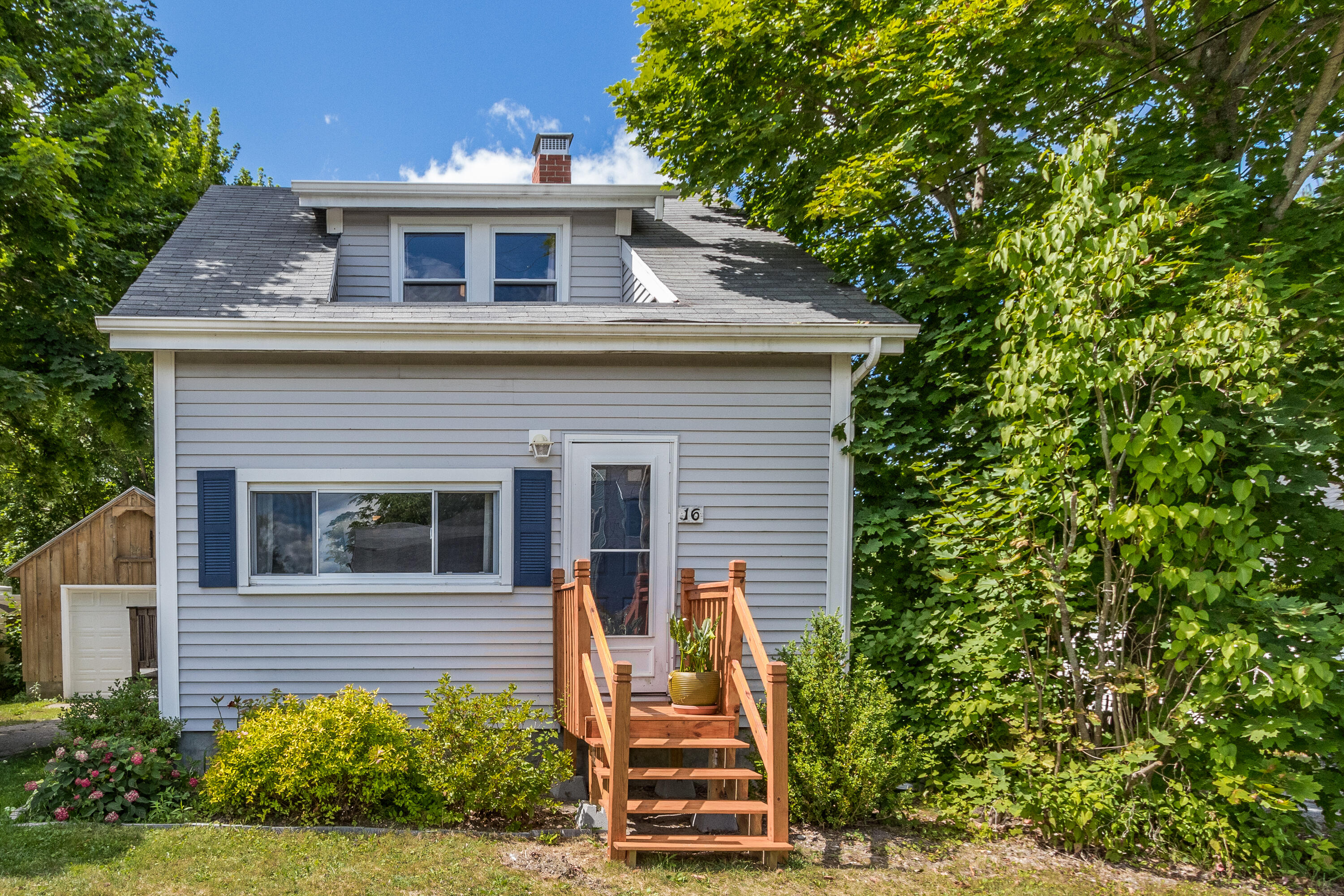 16 Broadturn Road Scarborough, ME 04074 - Photo 2 of 29 20220713JH-71001
