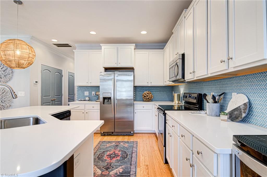 640 Nikyle Circle High Point, NC 27265 - Photo 7 of 32 Gallery Image 7