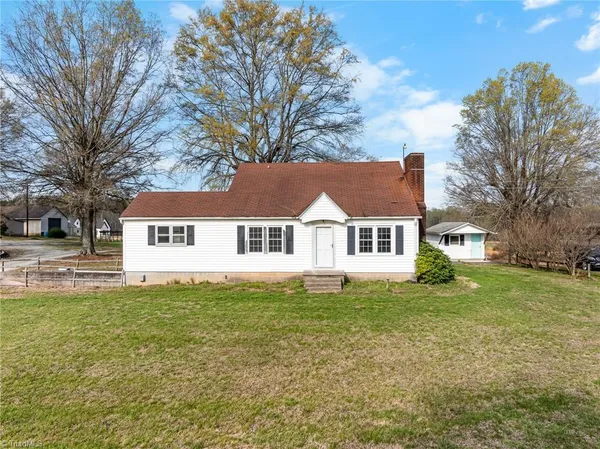 $450,000 | 244 Dortmund Drive, Clemmons, NC 27012