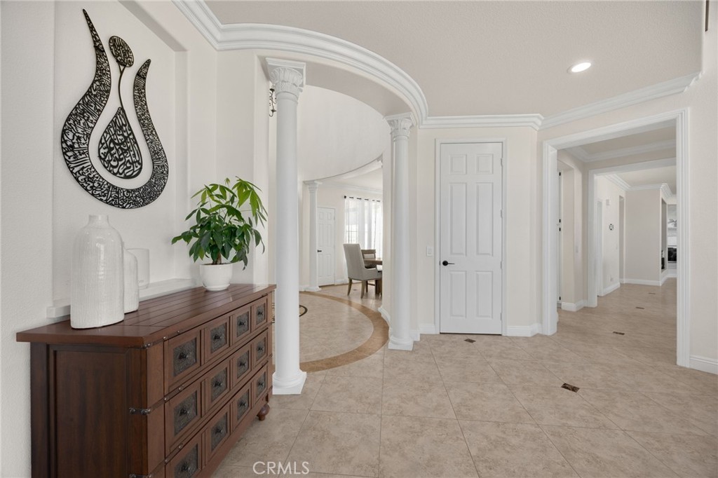 17073 Grove Drive Riverside, CA 92503 - Photo 14 of 69