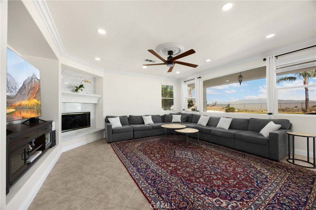 17073 Grove Drive Riverside, CA 92503 - Photo 15 of 69