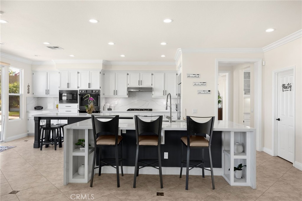 17073 Grove Drive Riverside, CA 92503 - Photo 18 of 69