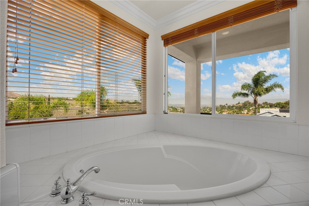 17073 Grove Drive Riverside, CA 92503 - Photo 36 of 69