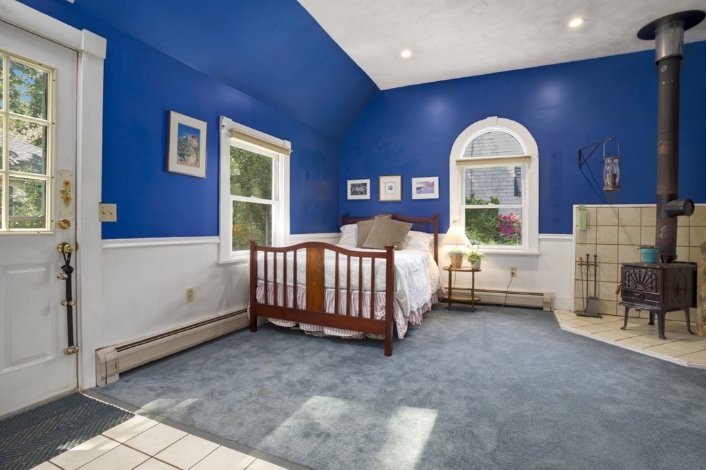 27 Hillcrest Road Reading, MA 01867 - Photo 23 of 39 Gallery Image 23