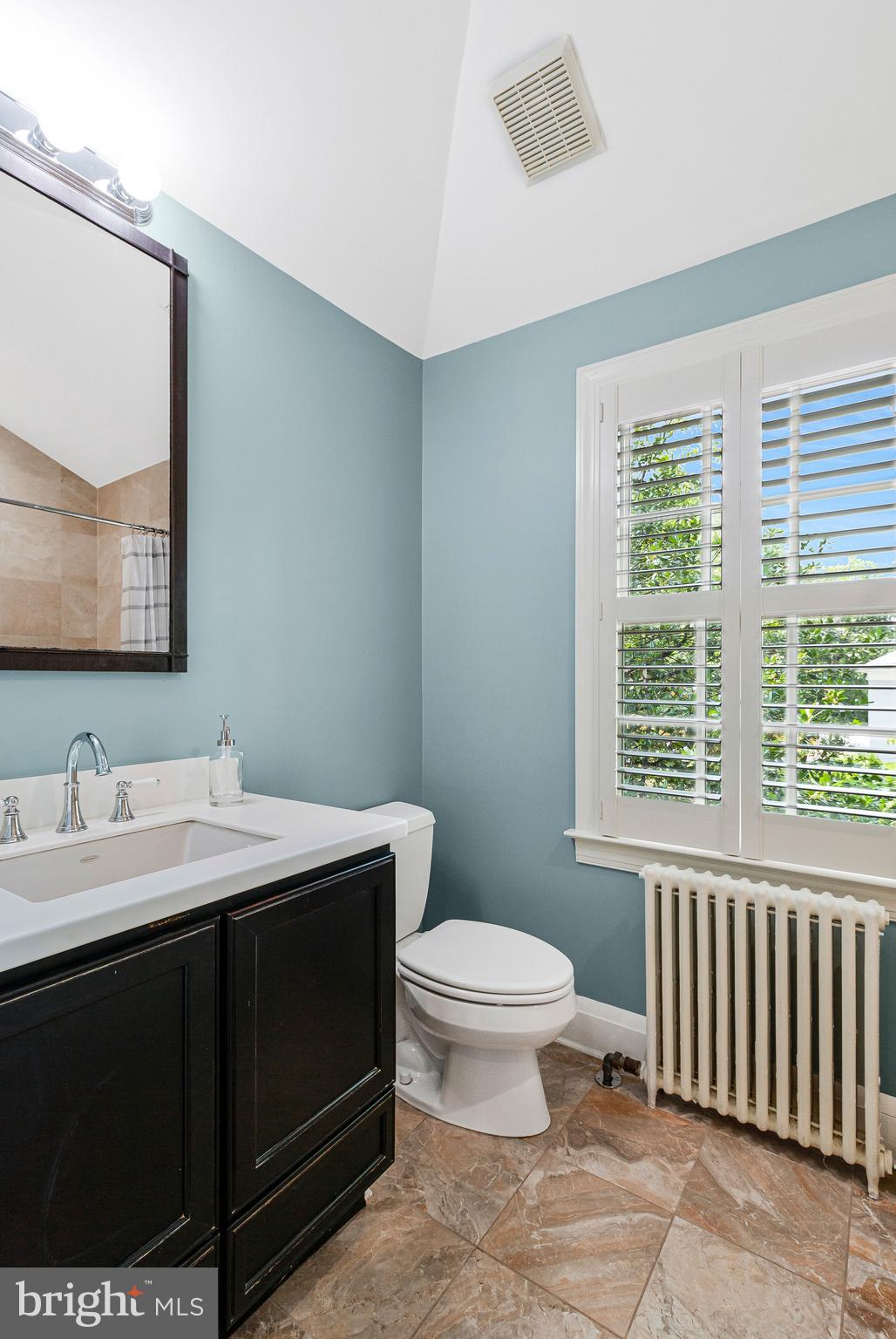 4701 River Road Bethesda, MD 20816 - Photo 46 of 61 Full Hall Bath
