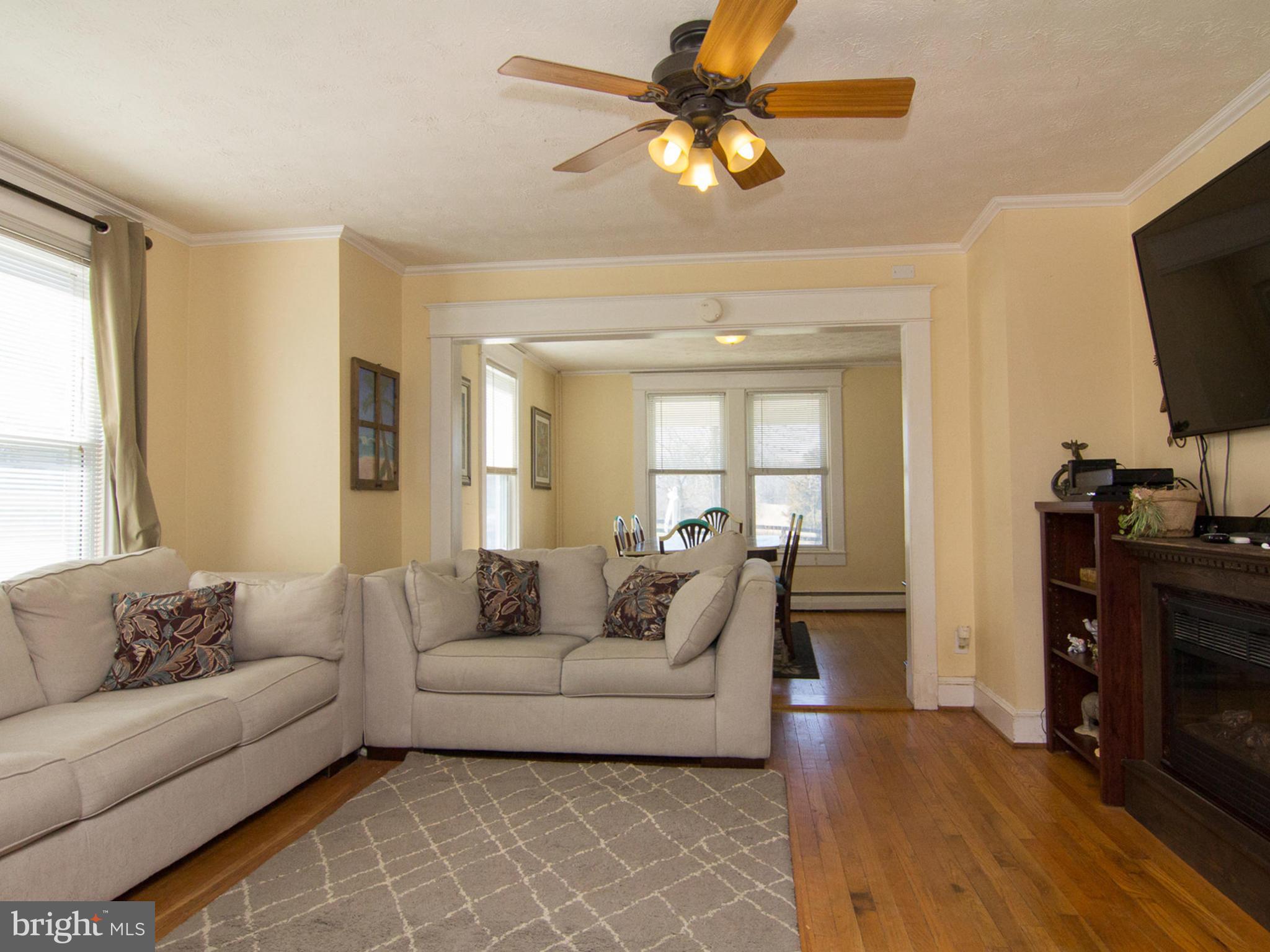 4525 Allen Road Randallstown, MD 21133 - Photo 7 of 20 Living Room