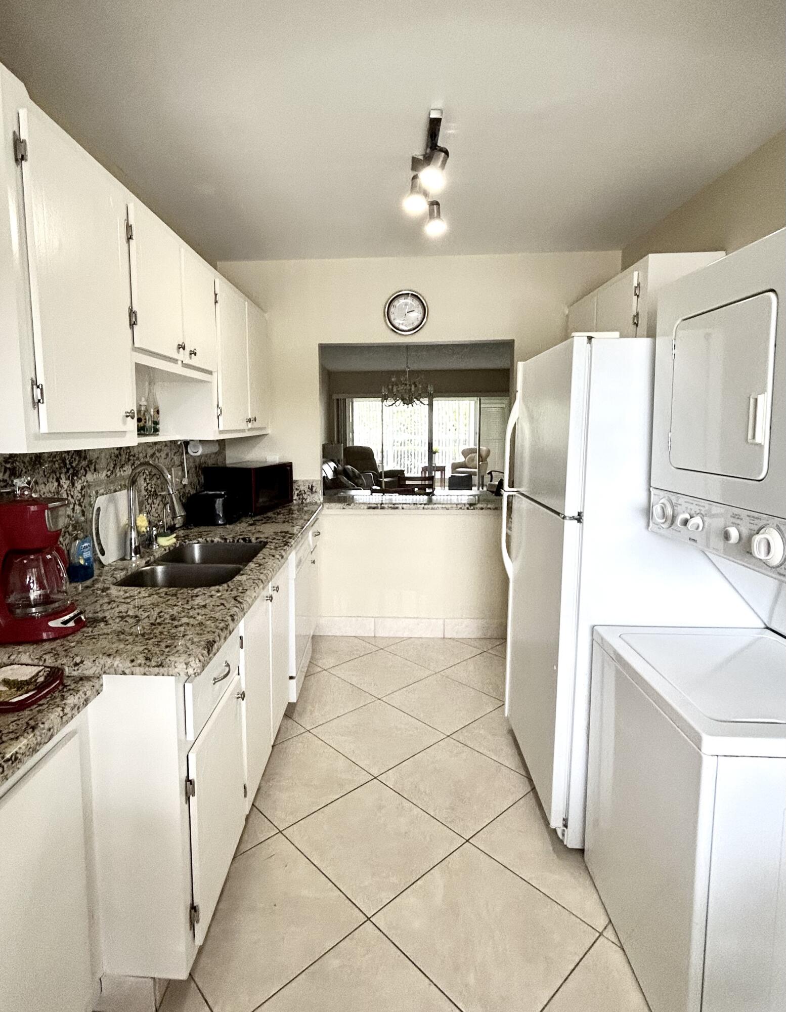 2711 Southwest 13th Street, Unit B Delray Beach, FL 33445 - Photo 5 of 13 IMG_8958 (2)
