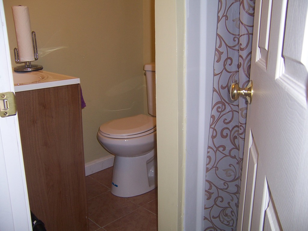 11 Lilac Lane Worcester, MA 01607 - Photo 8 of 10 Gallery Image 8