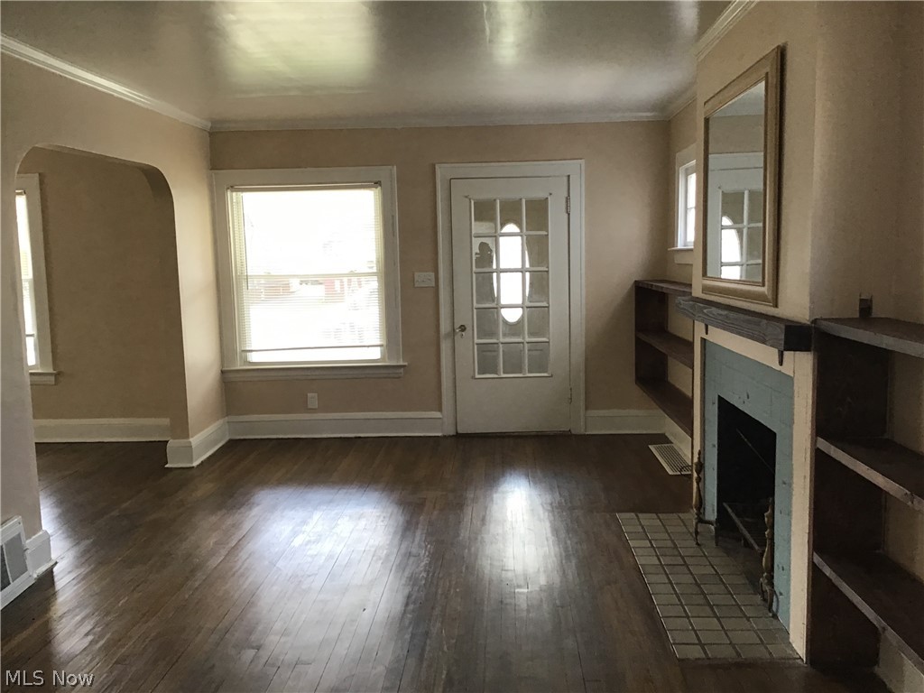 3553 Nordway Road Cleveland Heights, OH 44118 - Photo 2 of 18 Hardwood floors throughout and plenty of windows warm the home