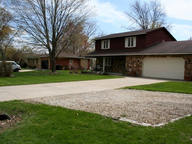 17800 Darden Road South Bend, IN 46635 - Photo 2 of 27 Gallery Image 2
