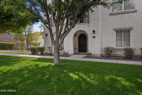$455,000 | 905 South Osborn Lane, Gilbert, AZ 85296