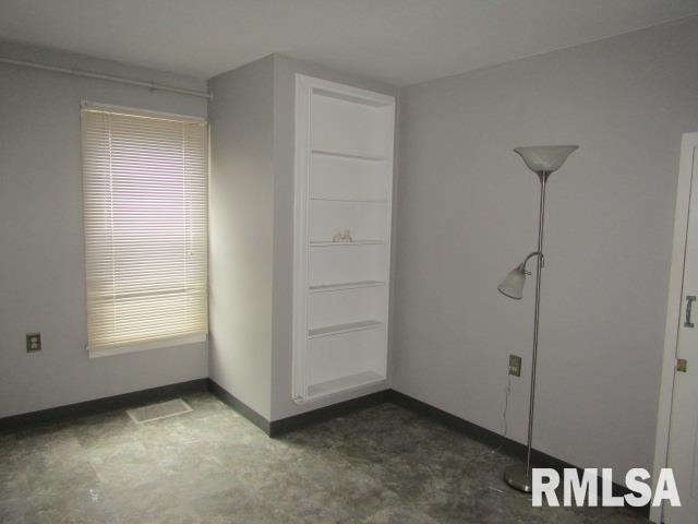602 4th Street Rosiclare, IL 62982 - Photo 14 of 37