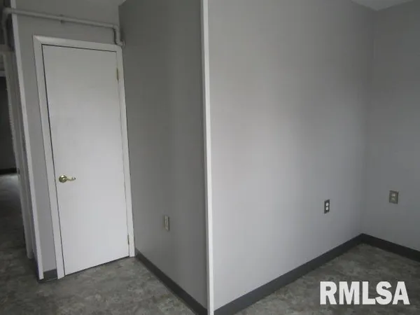 $96,300 | 602 4th Street, Rosiclare, IL 62982