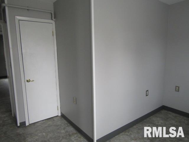 602 4th Street Rosiclare, IL 62982 - Photo 17 of 37