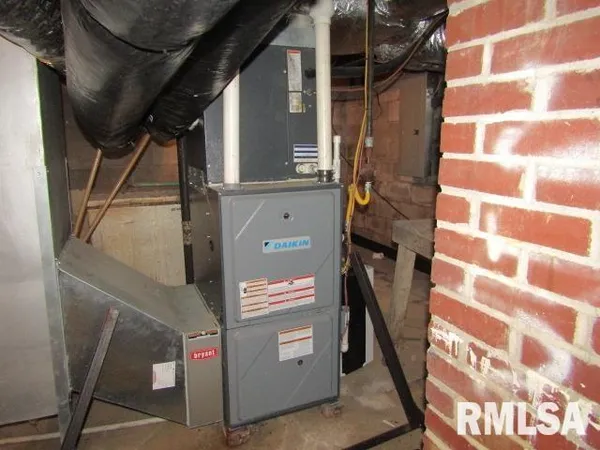 $96,300 | 602 4th Street, Rosiclare, IL 62982