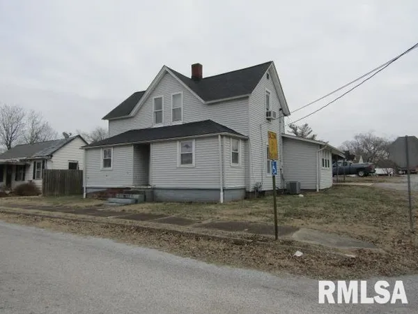 $96,300 | 602 4th Street, Rosiclare, IL 62982