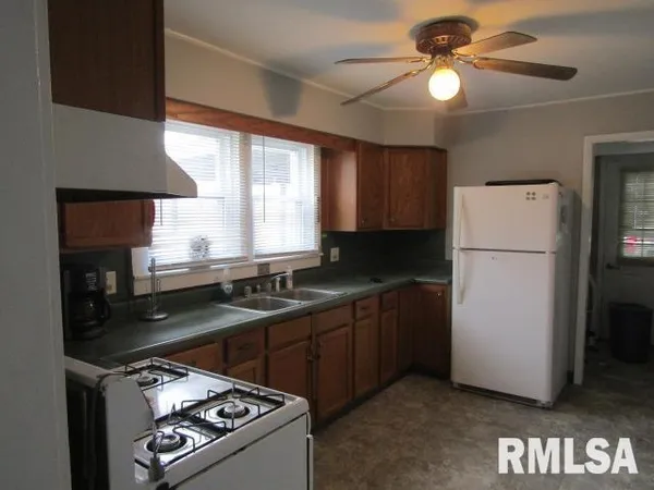 $96,300 | 602 4th Street, Rosiclare, IL 62982