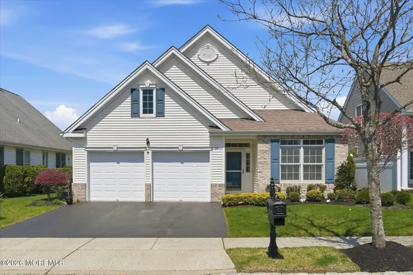 $815,000 | 35 Chesapeake Drive, Holmdel, NJ 07733