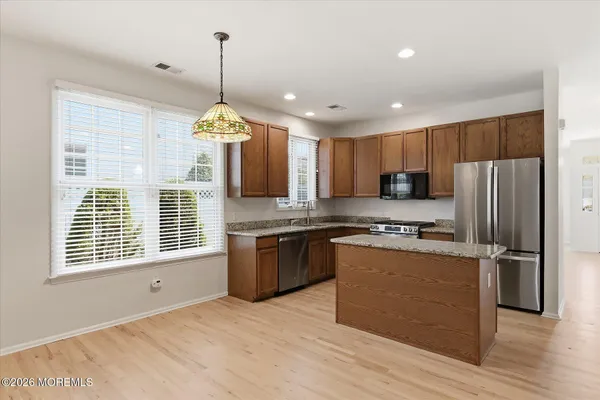 $815,000 | 35 Chesapeake Drive, Holmdel, NJ 07733