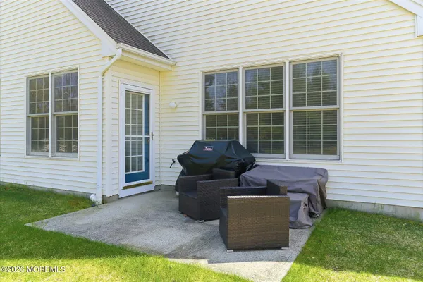 $815,000 | 35 Chesapeake Drive, Holmdel, NJ 07733